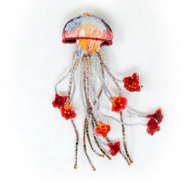 Broche SEA NETTLE JELLYFISH brodée main - Trovelore