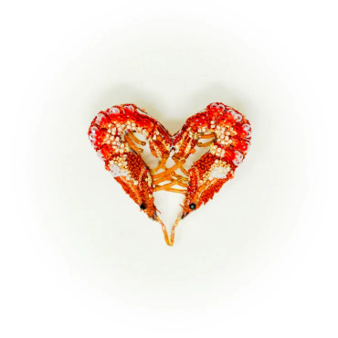 Broche LOVE SHRIMPS brodée main - Trovelore