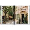 Livre LIVING IN PROVENCE. 40TH ED - Taschen