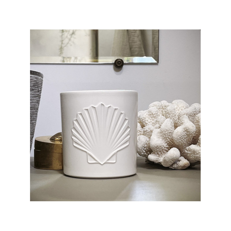 Atelier Oblique White Light Bougie Parfumée, 195 g - Boutique en ligne  Cosmeterie